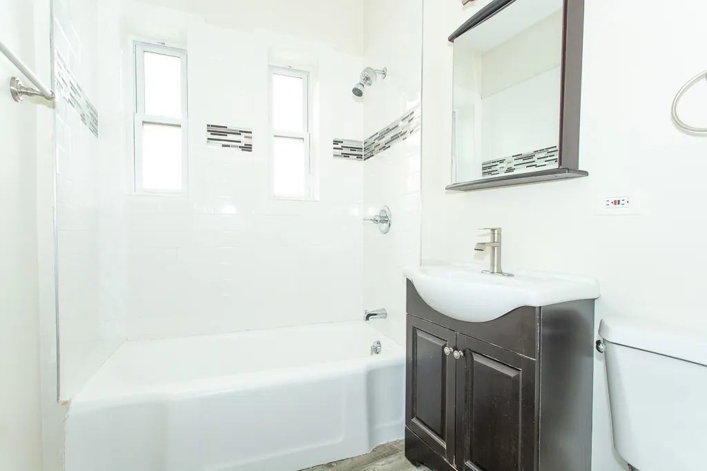 314 Lee St, Evanston,  60202, USA 60202-unit#2-Chicago-IL