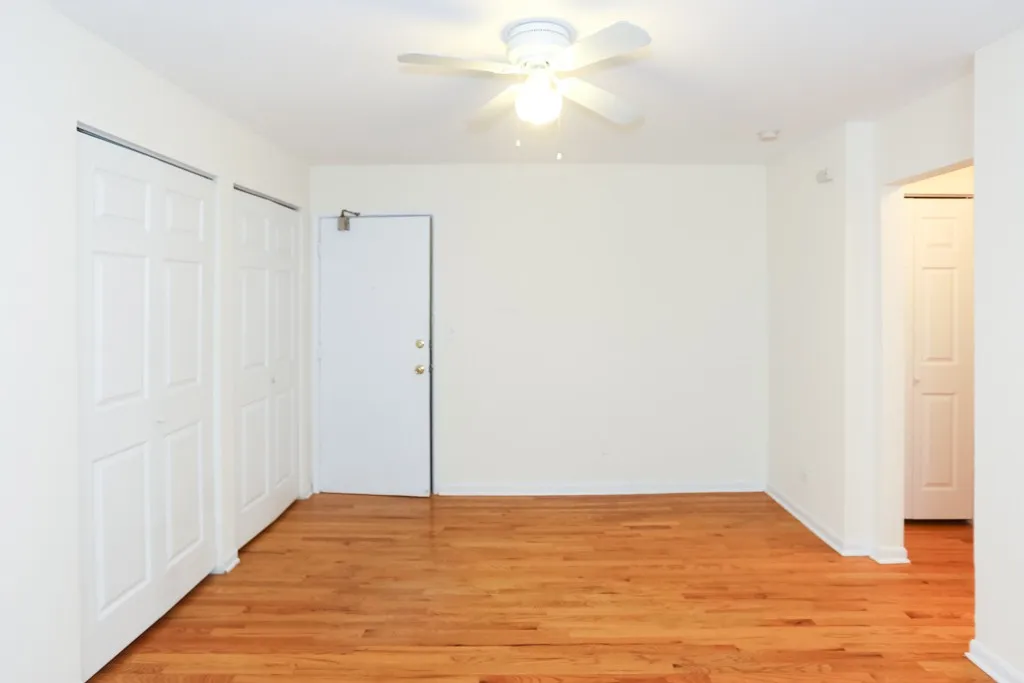 525 W Oakdale Ave, ,  60657, USA 60657-unit#209-Chicago-IL