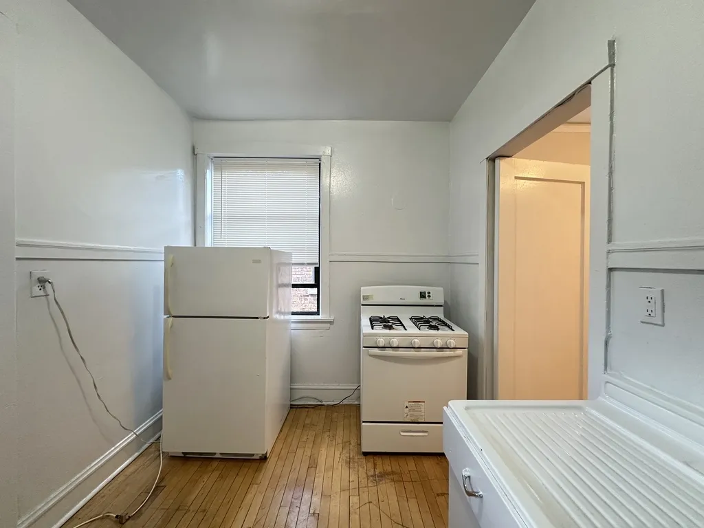 1307 Oak Ave, Evanston,  60201, USA 60201-unit#3W-Chicago-IL
