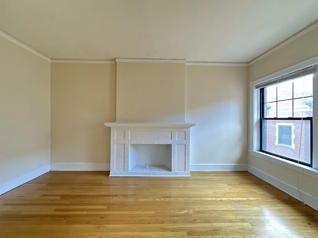 1307 Oak Ave, Evanston,  60201, USA 60201-unit#3W-Chicago-IL