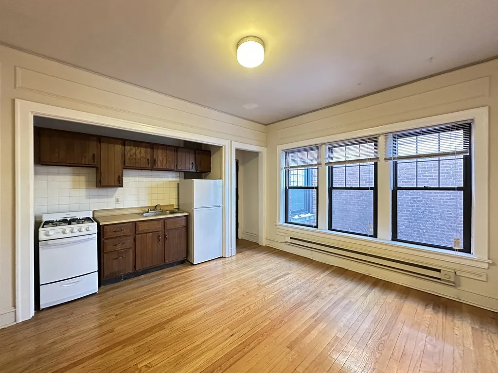 1309 Oak Ave, Evanston,  60201, USA 60201-unit#3S-Chicago-IL