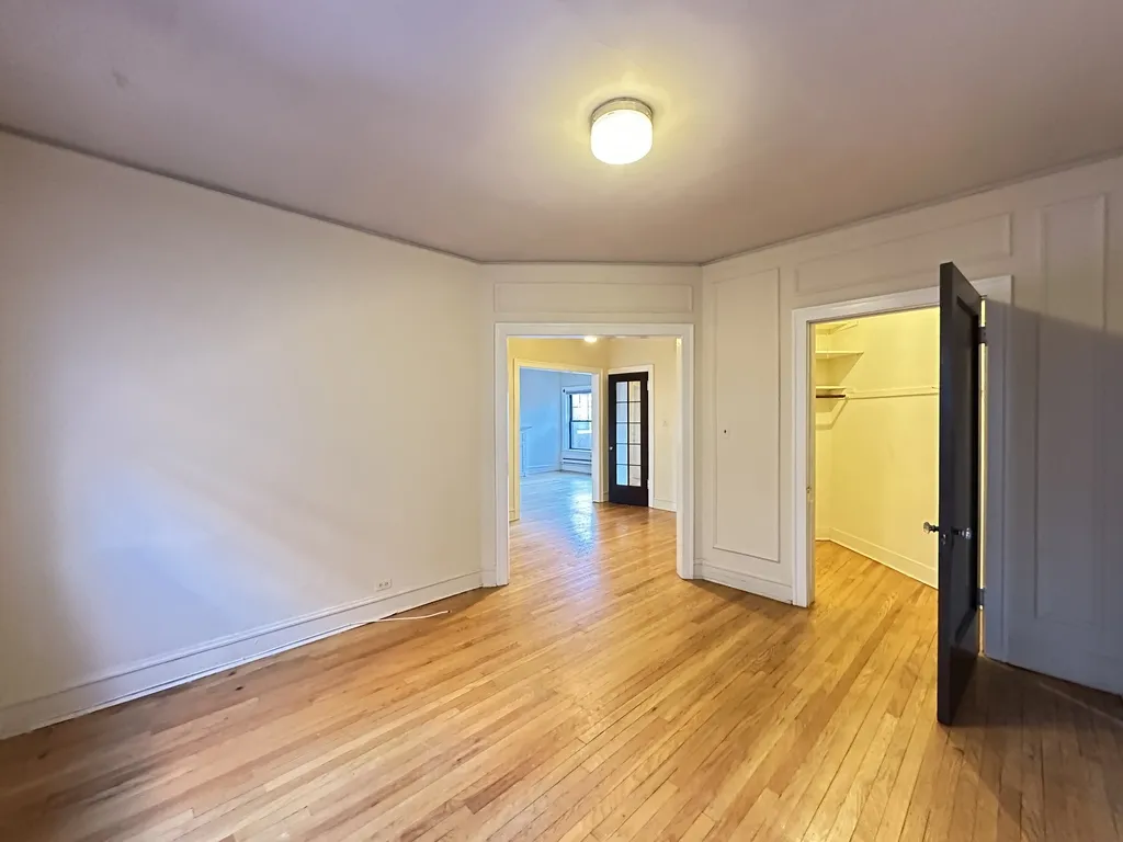 1309 Oak Ave, Evanston,  60201, USA 60201-unit#3S-Chicago-IL