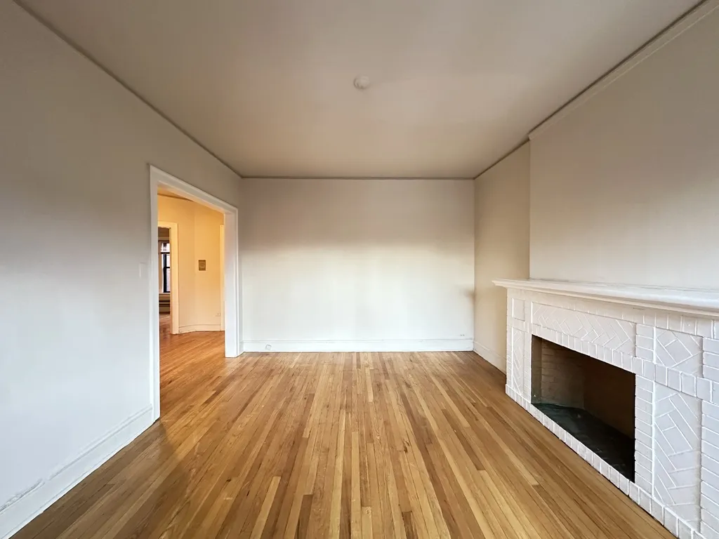 1309 Oak Ave, Evanston,  60201, USA 60201-unit#3S-Chicago-IL
