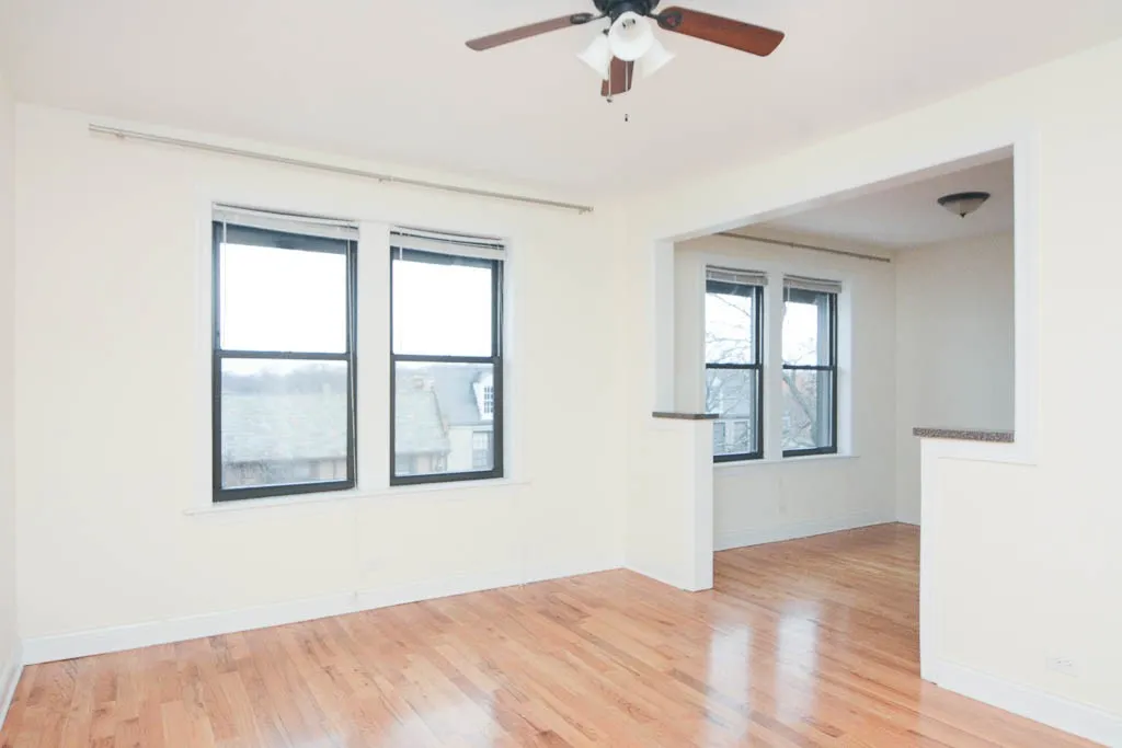 343 Park Ave, ,  60022, USA 60022-unit#03-Glencoe-IL