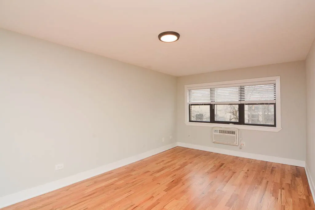 696 Elm Pl, ,  60035, USA 60035-unit#200-Highland Park-IL