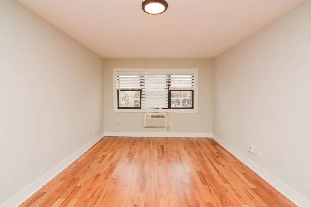 696 Elm Pl, ,  60035, USA 60035-unit#200-Highland Park-IL