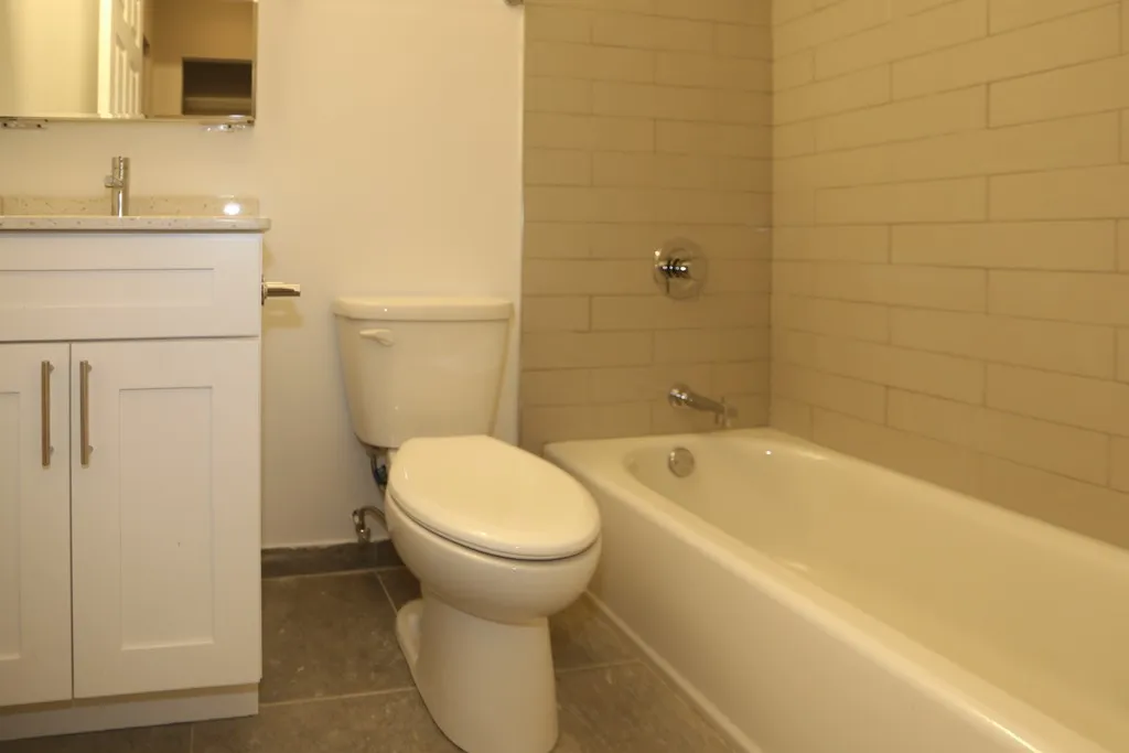 525 W Oakdale Ave, , 60657, USA 60657-unit#308-Chicago-IL