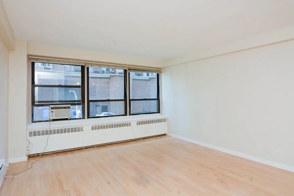 4180 N Marine Dr, ,  60613, USA 60613-unit#201-Chicago-IL
