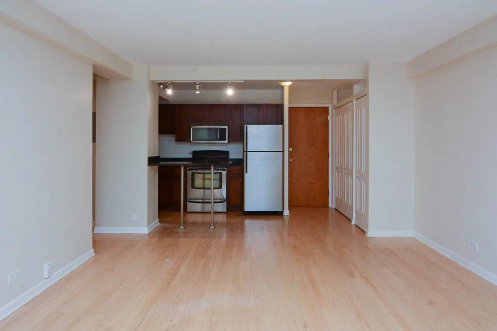 4180 N Marine Dr, ,  60613, USA 60613-unit#201-Chicago-IL