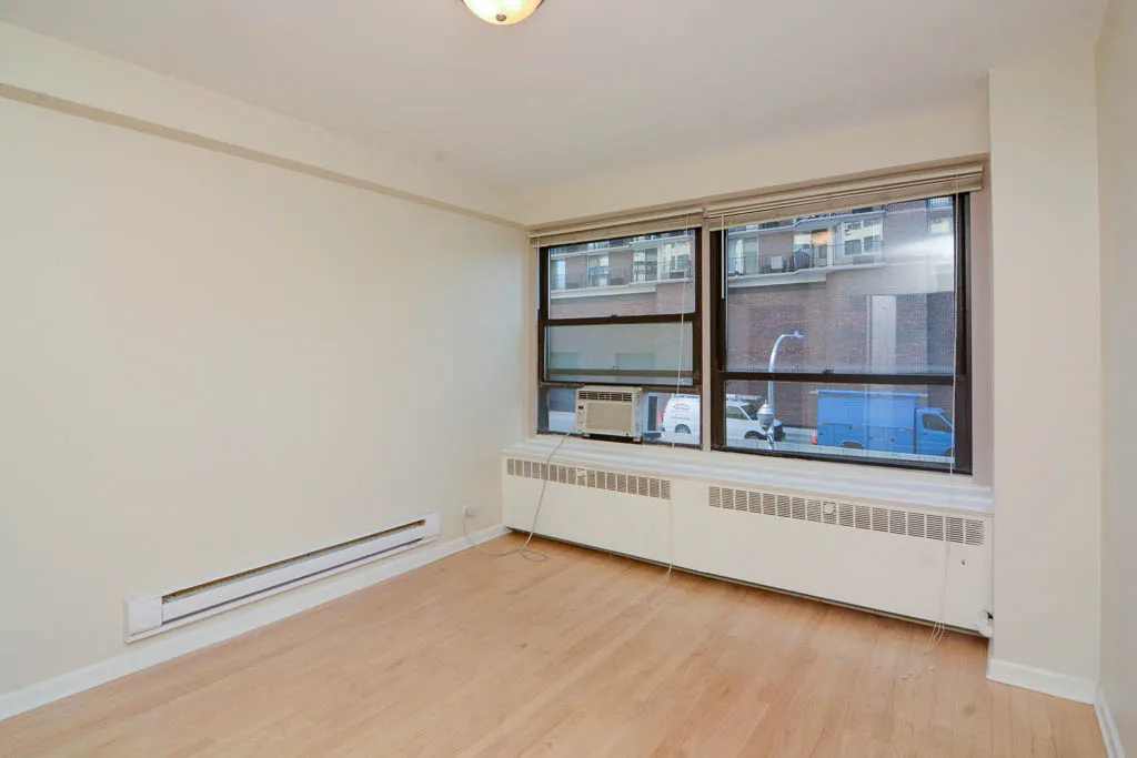 4180 N Marine Dr, ,  60613, USA 60613-unit#201-Chicago-IL