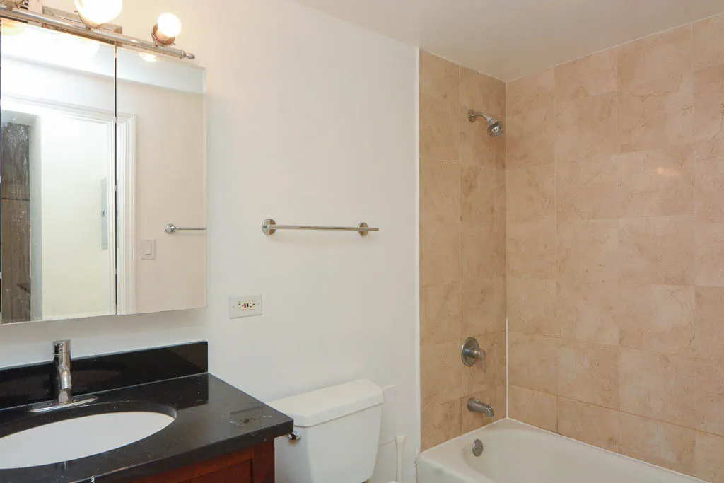 4180 N Marine Dr, ,  60613, USA 60613-unit#201-Chicago-IL