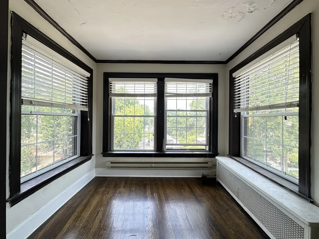 312 Lee St, Evanston,  60202, USA 60202-unit#3-Chicago-IL