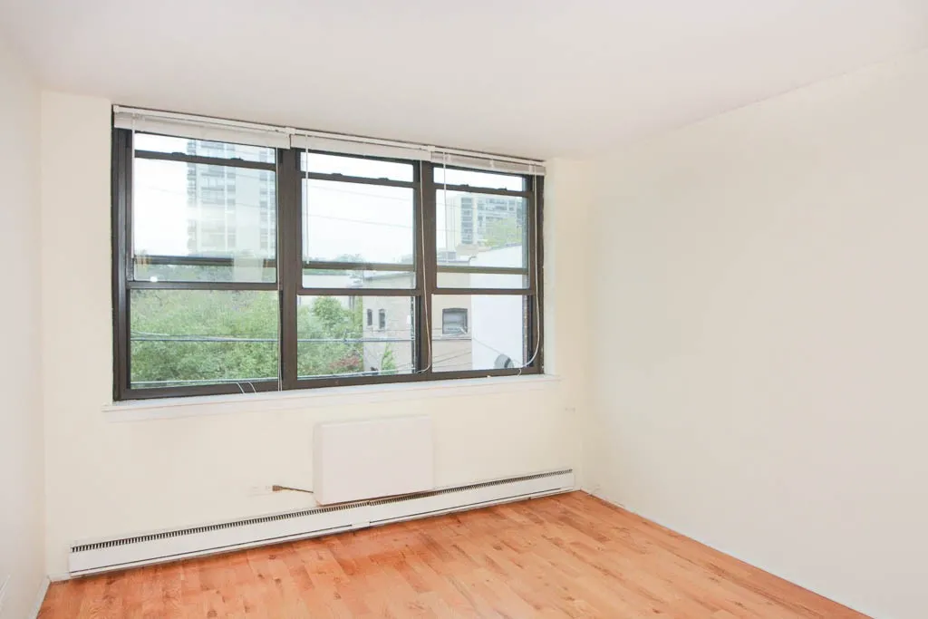 1446 N Dearborn St, ,  60610, USA 60610-Chicago-IL