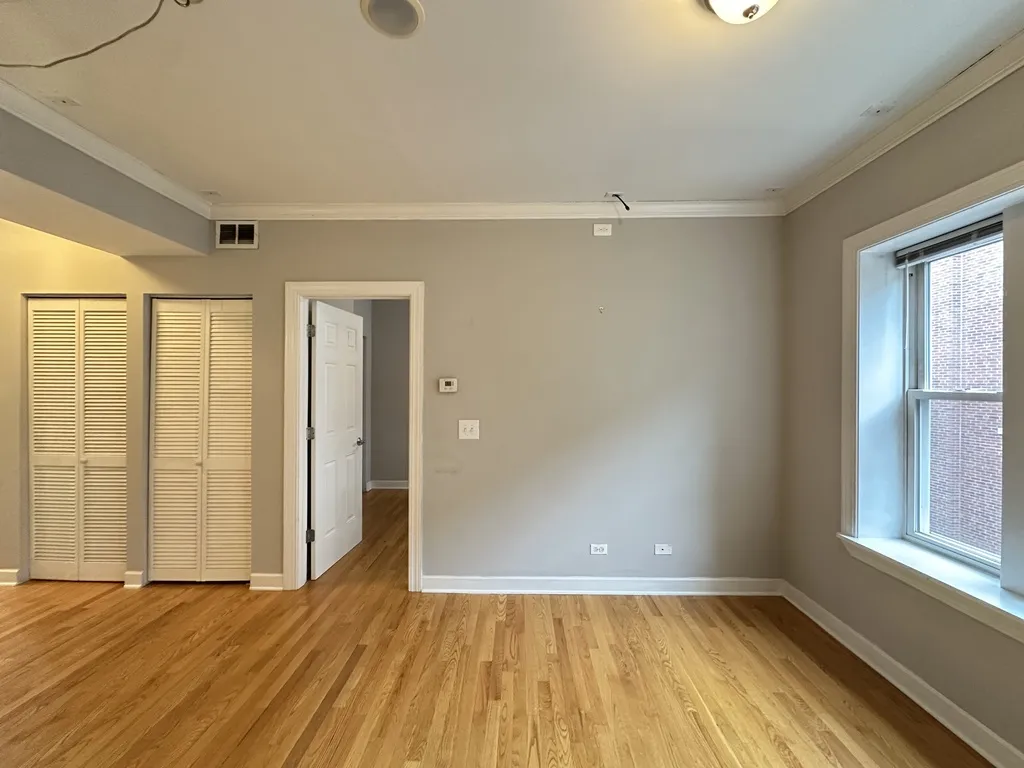3244 N Clifton Ave, , 60657, USA 60657-unit#2W-Chicago-IL