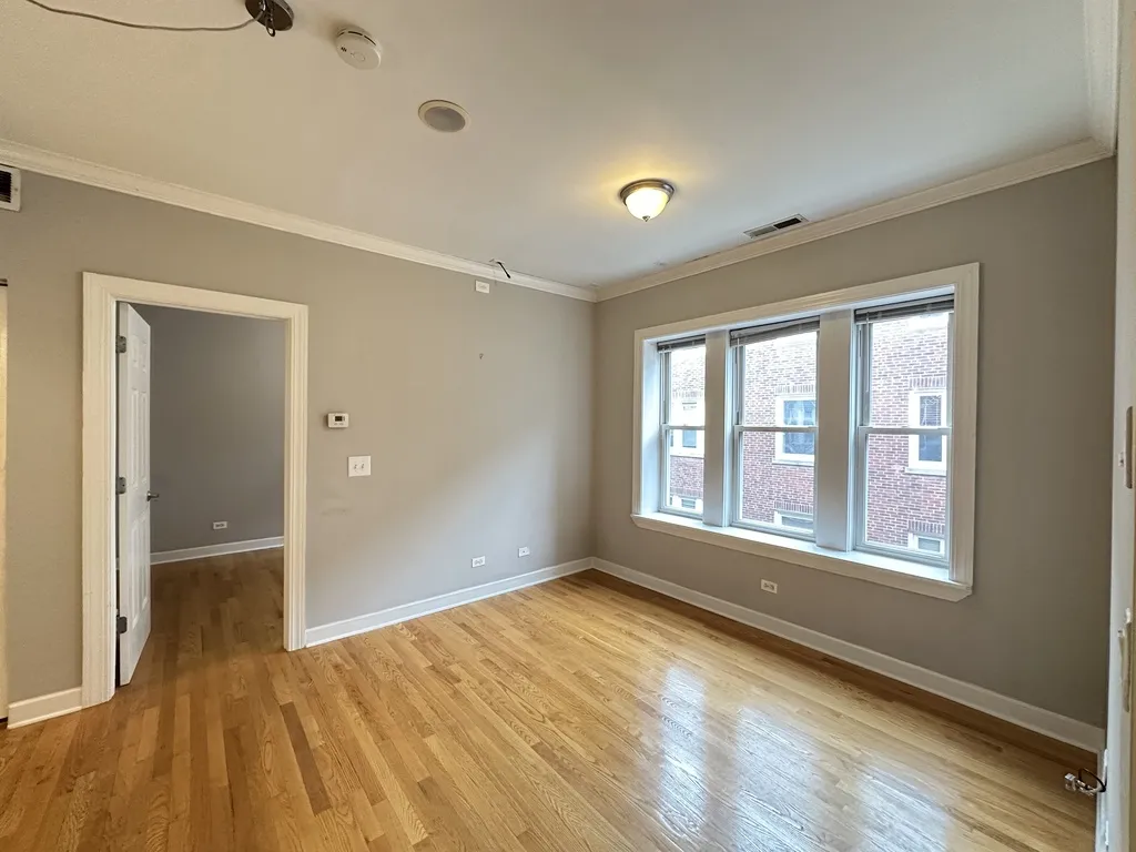 3244 N Clifton Ave, , 60657, USA 60657-unit#2W-Chicago-IL