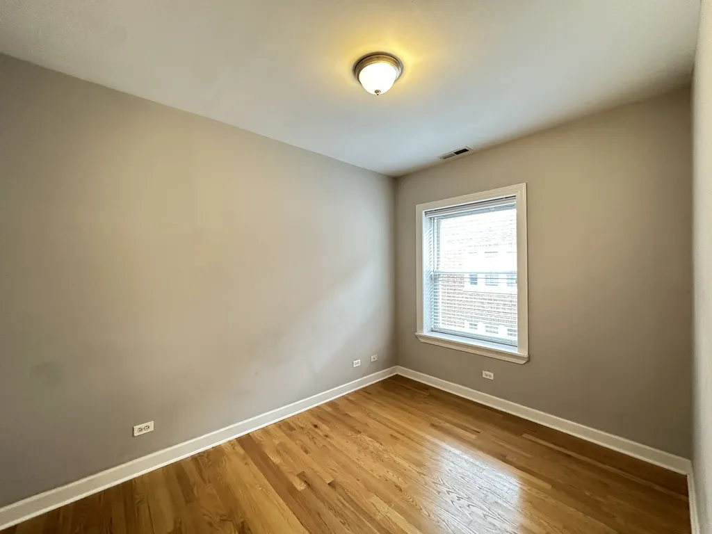 3244 N Clifton Ave, , 60657, USA 60657-unit#2W-Chicago-IL
