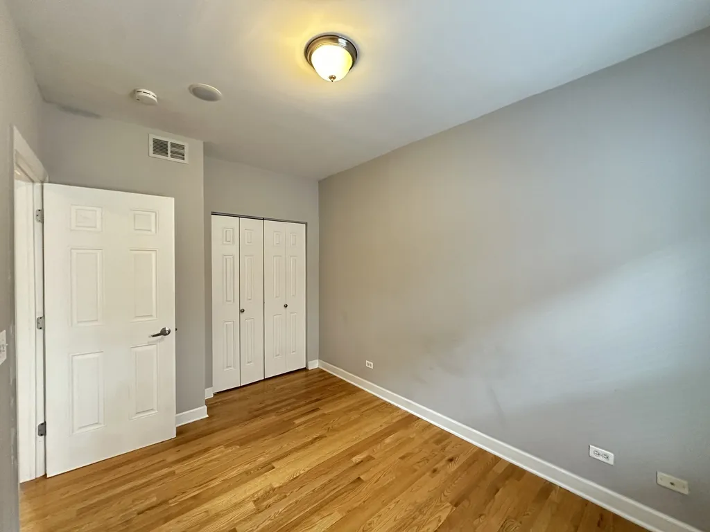 3244 N Clifton Ave, , 60657, USA 60657-unit#2W-Chicago-IL