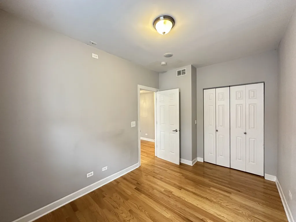 3244 N Clifton Ave, , 60657, USA 60657-unit#2W-Chicago-IL