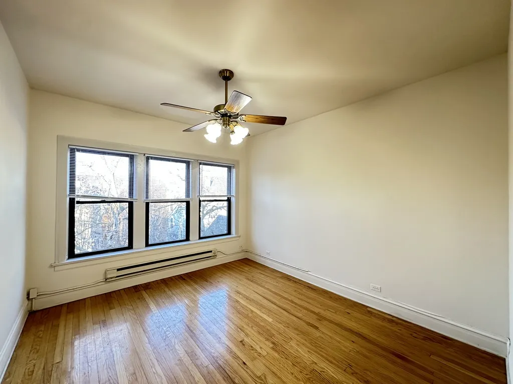 1321 Oak Ave, Evanston,  60201, USA 60201-unit#3B-Chicago-IL