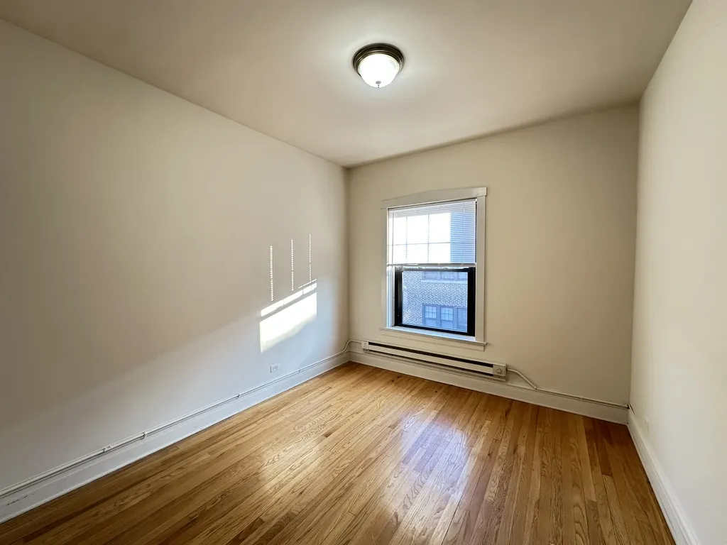 1321 Oak Ave, Evanston,  60201, USA 60201-unit#3B-Chicago-IL