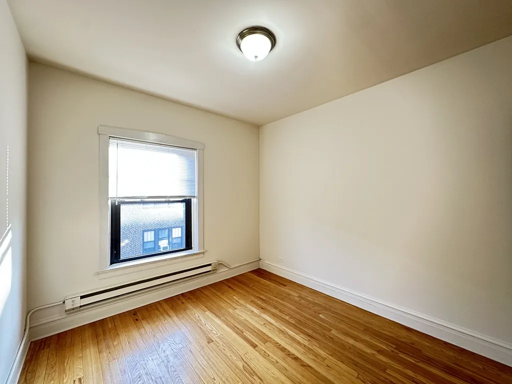 1321 Oak Ave, Evanston,  60201, USA 60201-unit#3B-Chicago-IL
