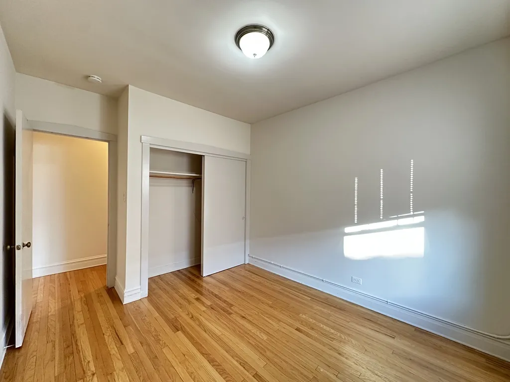 1321 Oak Ave, Evanston,  60201, USA 60201-unit#3B-Chicago-IL