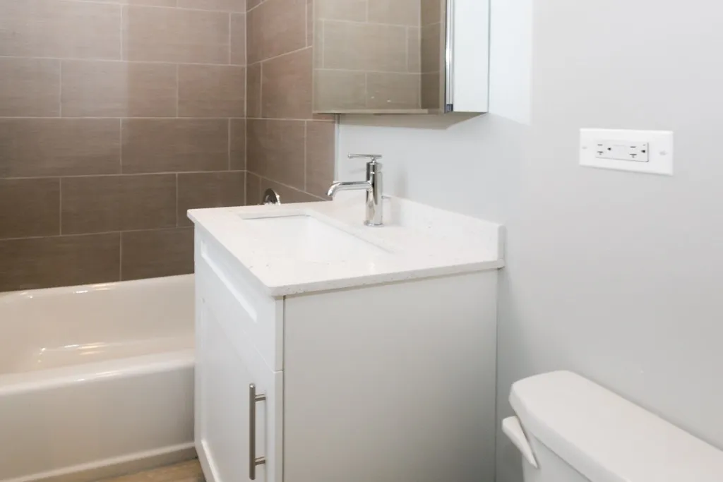 4242 N Sheridan Rd, , 60613, USA 60613-unit#513-Chicago-IL