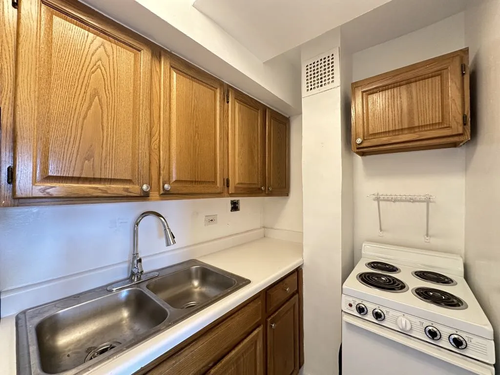 4180 N Marine Dr, , 60613, USA 60613-unit#506-Chicago-IL