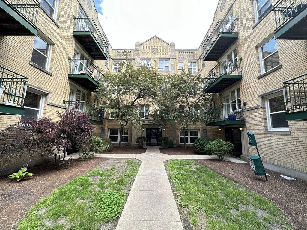 912 W Dakin St, , 60613, USA 60613-unit#205-Chicago-IL
