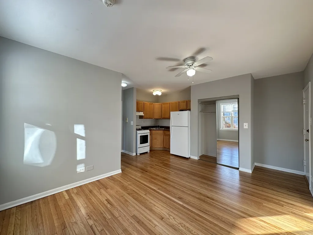 914 W Dakin St, ,  60613, USA 60613-unit#207-Chicago-IL