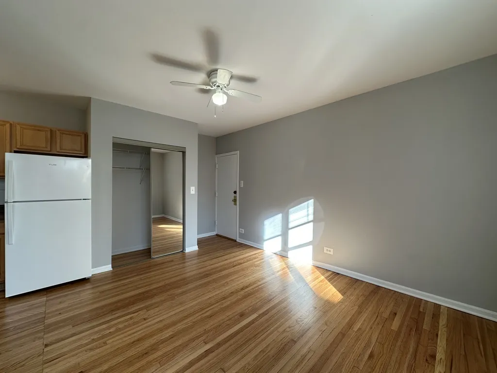 914 W Dakin St, ,  60613, USA 60613-unit#207-Chicago-IL