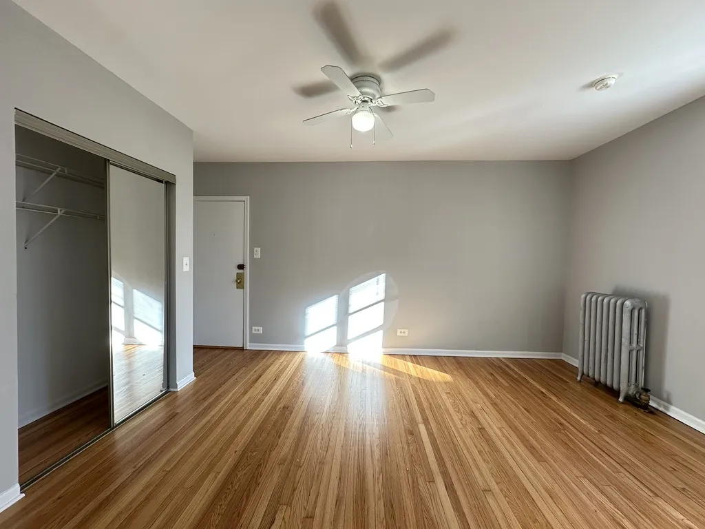 914 W Dakin St, ,  60613, USA 60613-unit#207-Chicago-IL