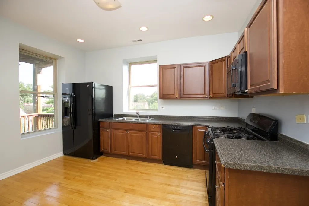 2537 N Kildare Ave, ,  60639, USA 60639-unit#3-Chicago-IL