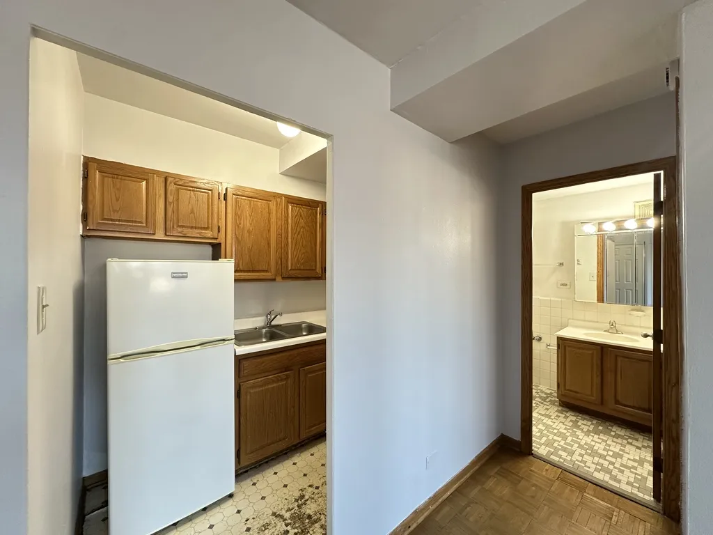 4180 N Marine Dr, ,  60613, USA 60613-unit#307-Chicago-IL