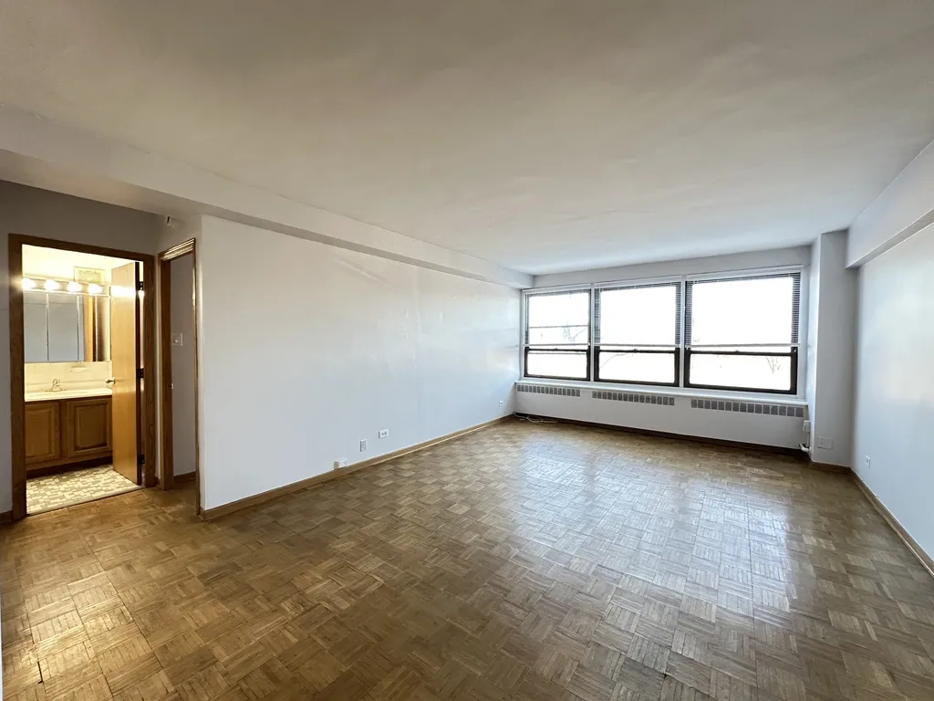 4180 N Marine Dr, ,  60613, USA 60613-unit#307-Chicago-IL