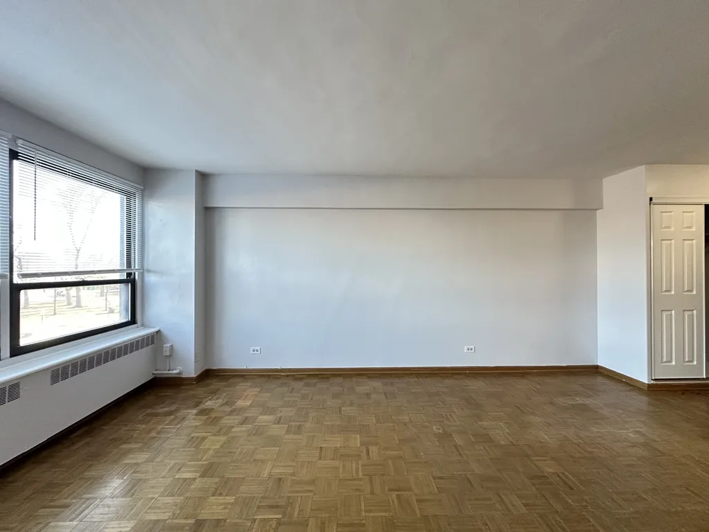 4180 N Marine Dr, ,  60613, USA 60613-unit#307-Chicago-IL