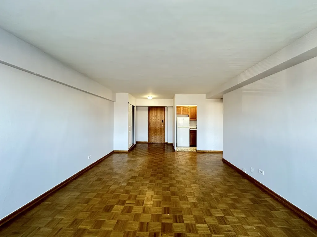 4180 N Marine Dr, ,  60613, USA 60613-unit#307-Chicago-IL