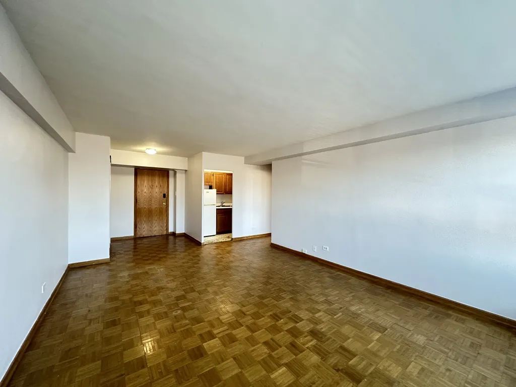 4180 N Marine Dr, ,  60613, USA 60613-unit#307-Chicago-IL