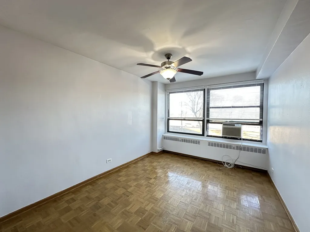 4180 N Marine Dr, ,  60613, USA 60613-unit#307-Chicago-IL