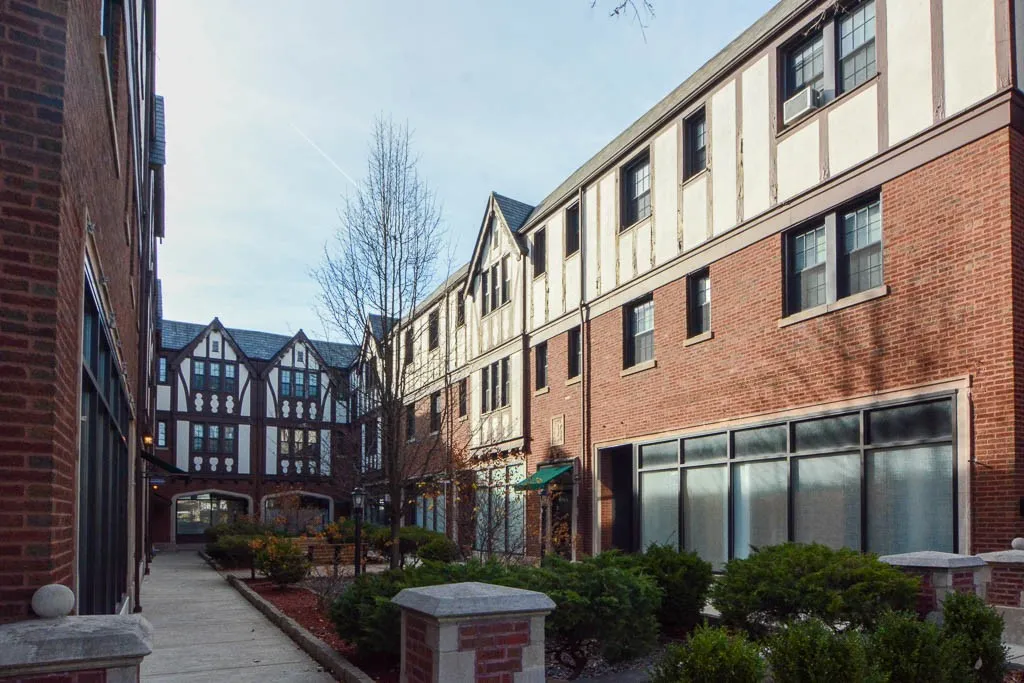 Northfield, 60093, USA 60093-unit#B17-Chicago-IL