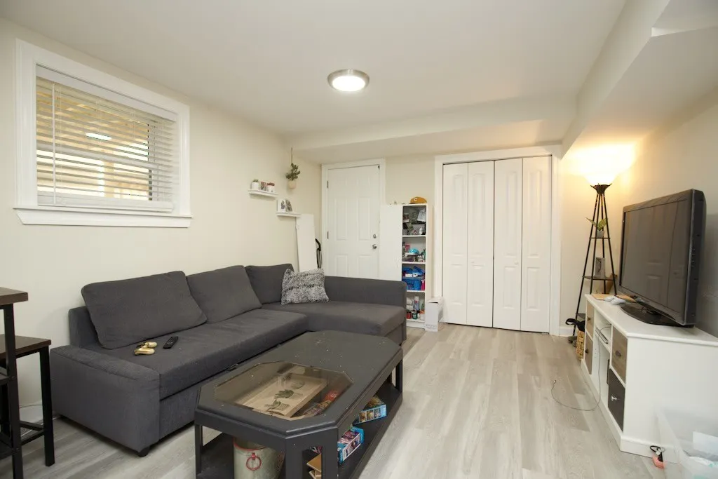 732 W Roscoe St, ,  60657, USA 60657-unit#NGA-Chicago-IL