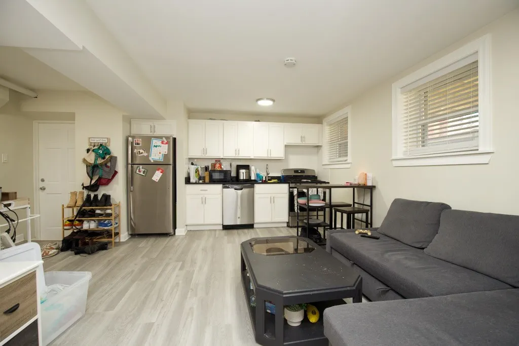732 W Roscoe St, ,  60657, USA 60657-unit#NGA-Chicago-IL