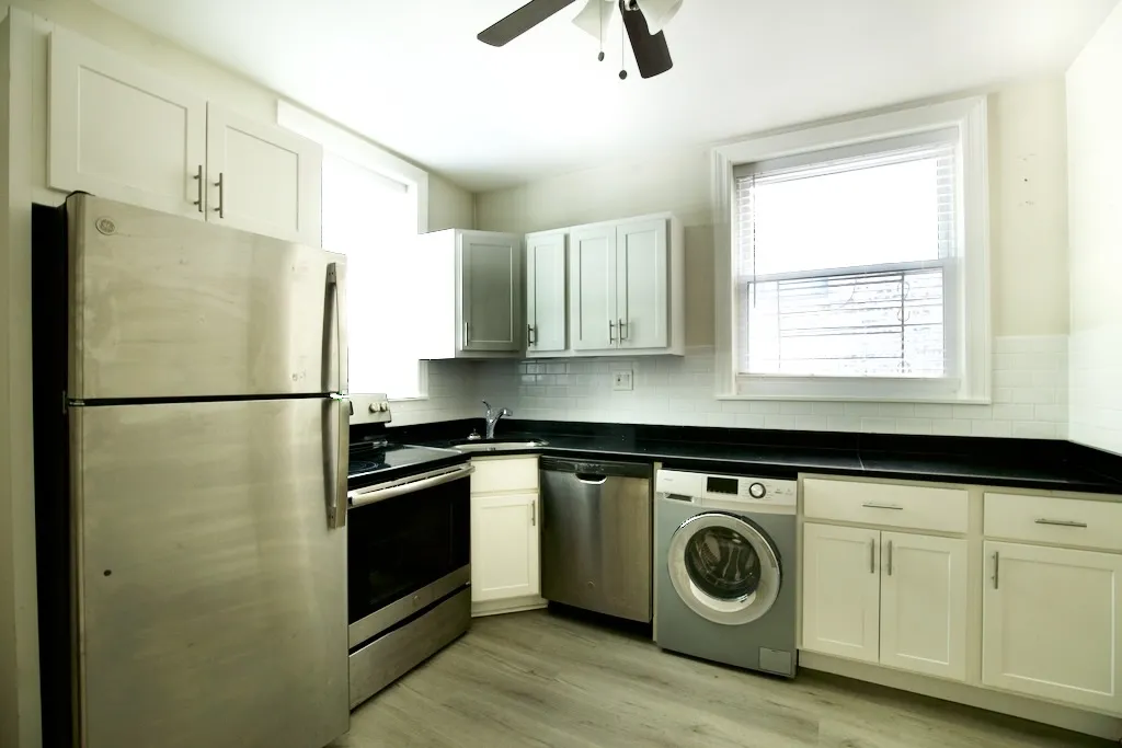 646 W Roscoe St, ,  60657, USA 60657-unit#G-Chicago-IL