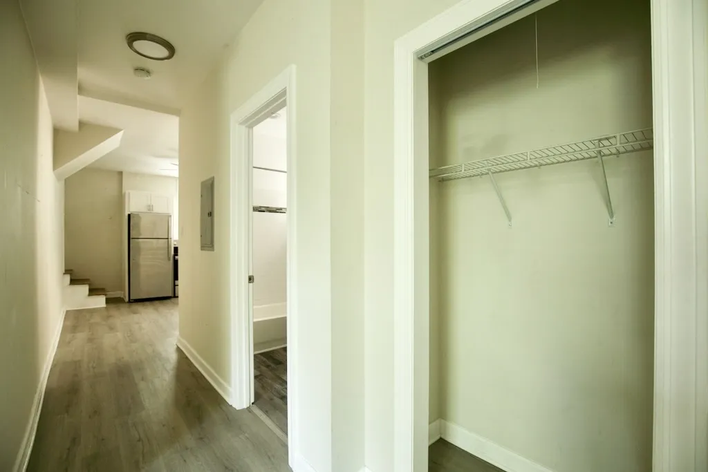 646 W Roscoe St, ,  60657, USA 60657-unit#G-Chicago-IL