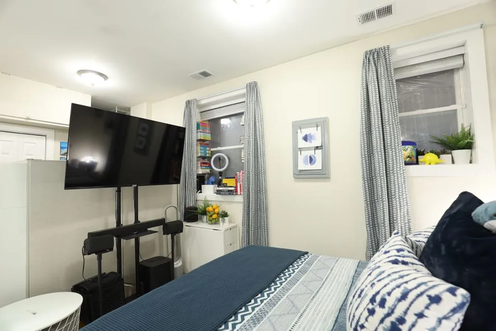 648 W Roscoe St, , 60657, USA 60657-unit#NG-Chicago-IL