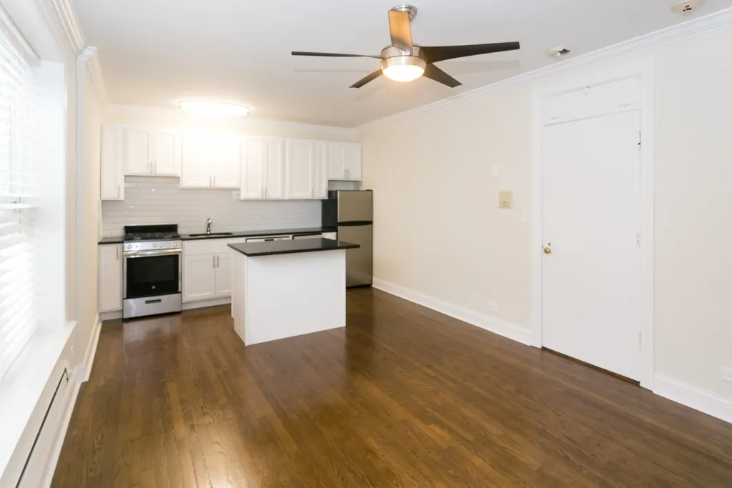 918 Green Bay Rd, ,  60093, USA 60093-unit#3C-Winnetka-IL