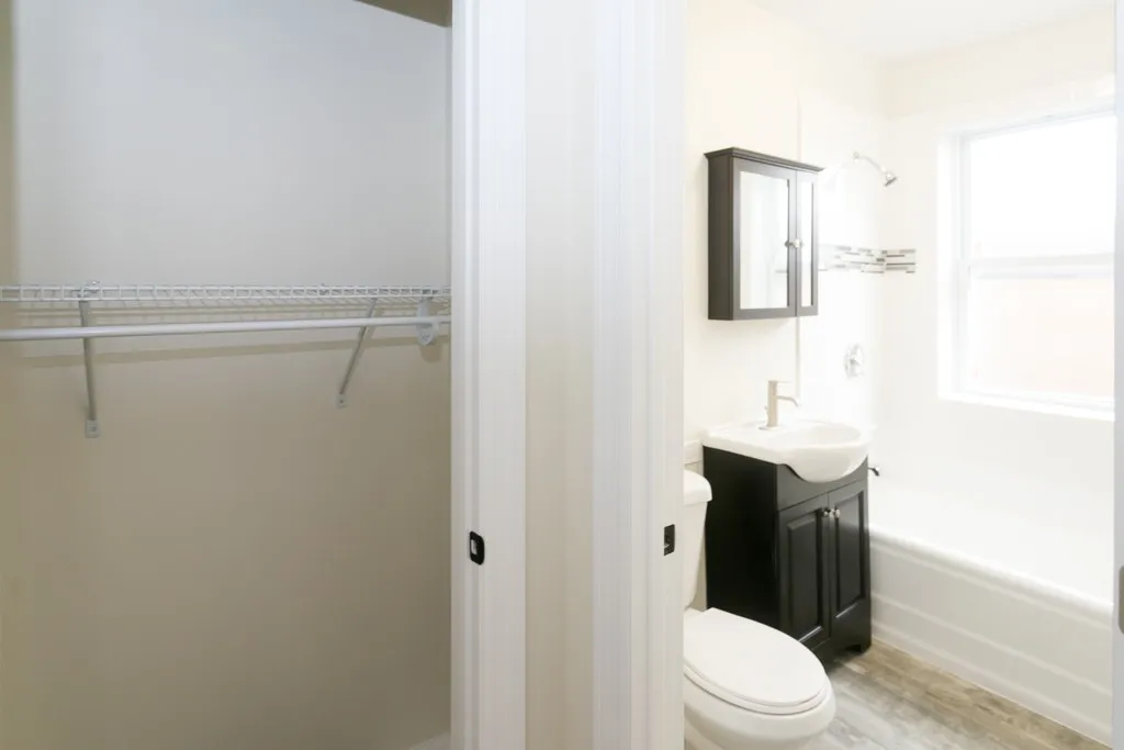 918 Green Bay Rd, ,  60093, USA 60093-unit#3C-Winnetka-IL