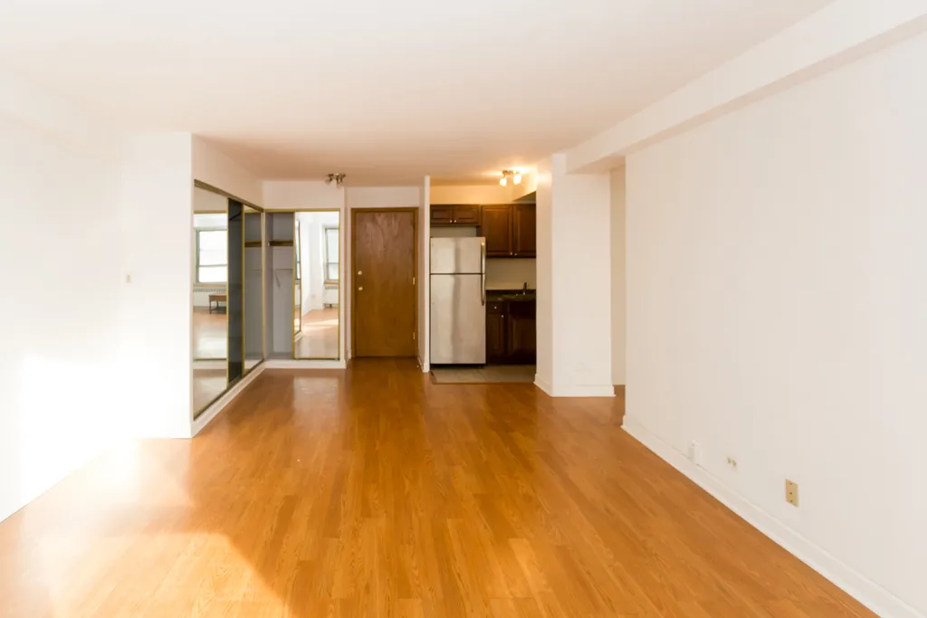 4180 N Marine Dr, ,  60613, USA 60613-unit#604-Chicago-IL
