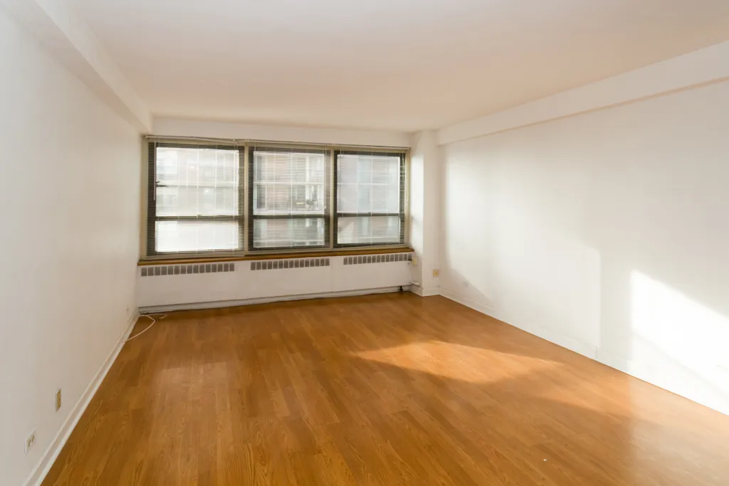 4180 N Marine Dr, ,  60613, USA 60613-unit#604-Chicago-IL