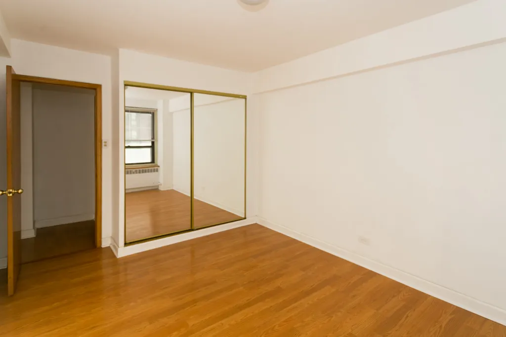 4180 N Marine Dr, ,  60613, USA 60613-unit#604-Chicago-IL